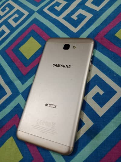 Samsung Mobile J7