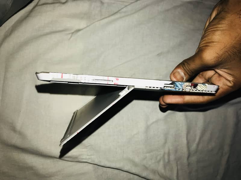 Microsoft surface pro 3 8
