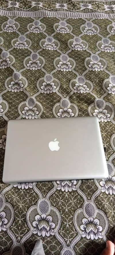 Apple MacBook pro A1278 /  Good condition ready to use 4 128