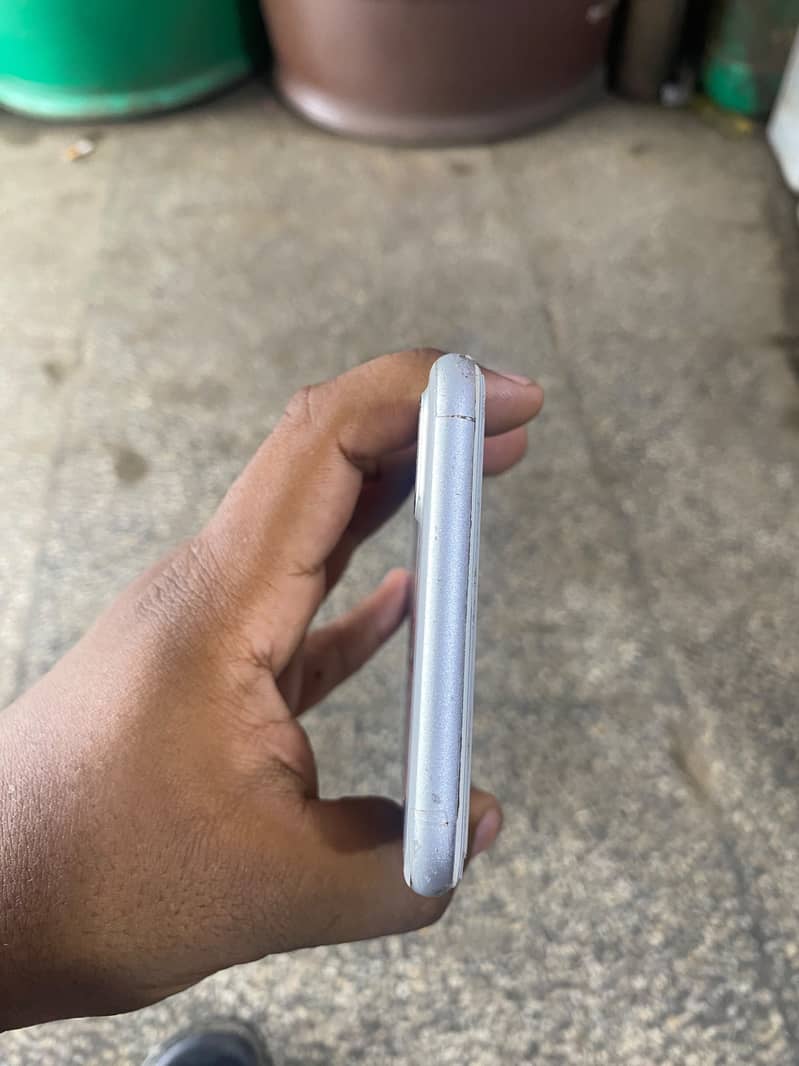 Apple iPhone 7 Plus 8