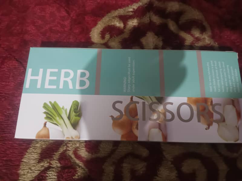 Herb scissors 1