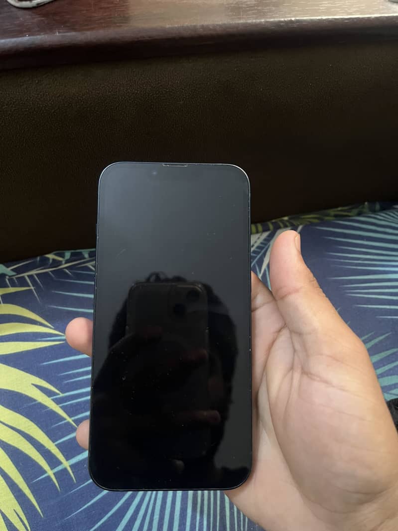 Apple iPhone 13 1