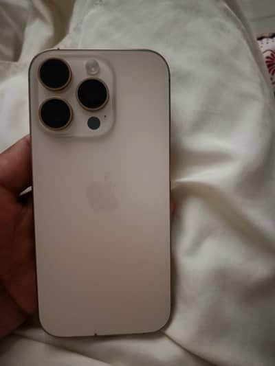 Apple iPhone 16 Pro