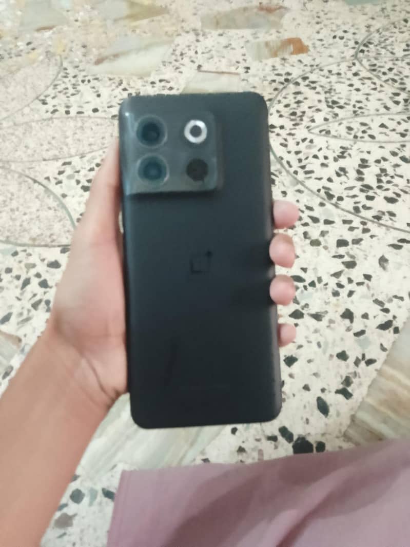 One Plus 10T 6