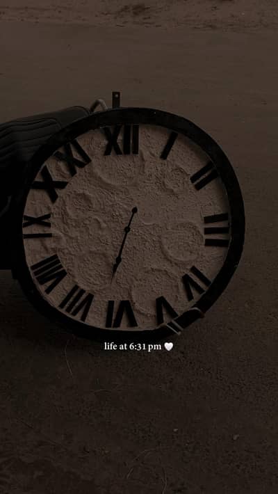 moon clock