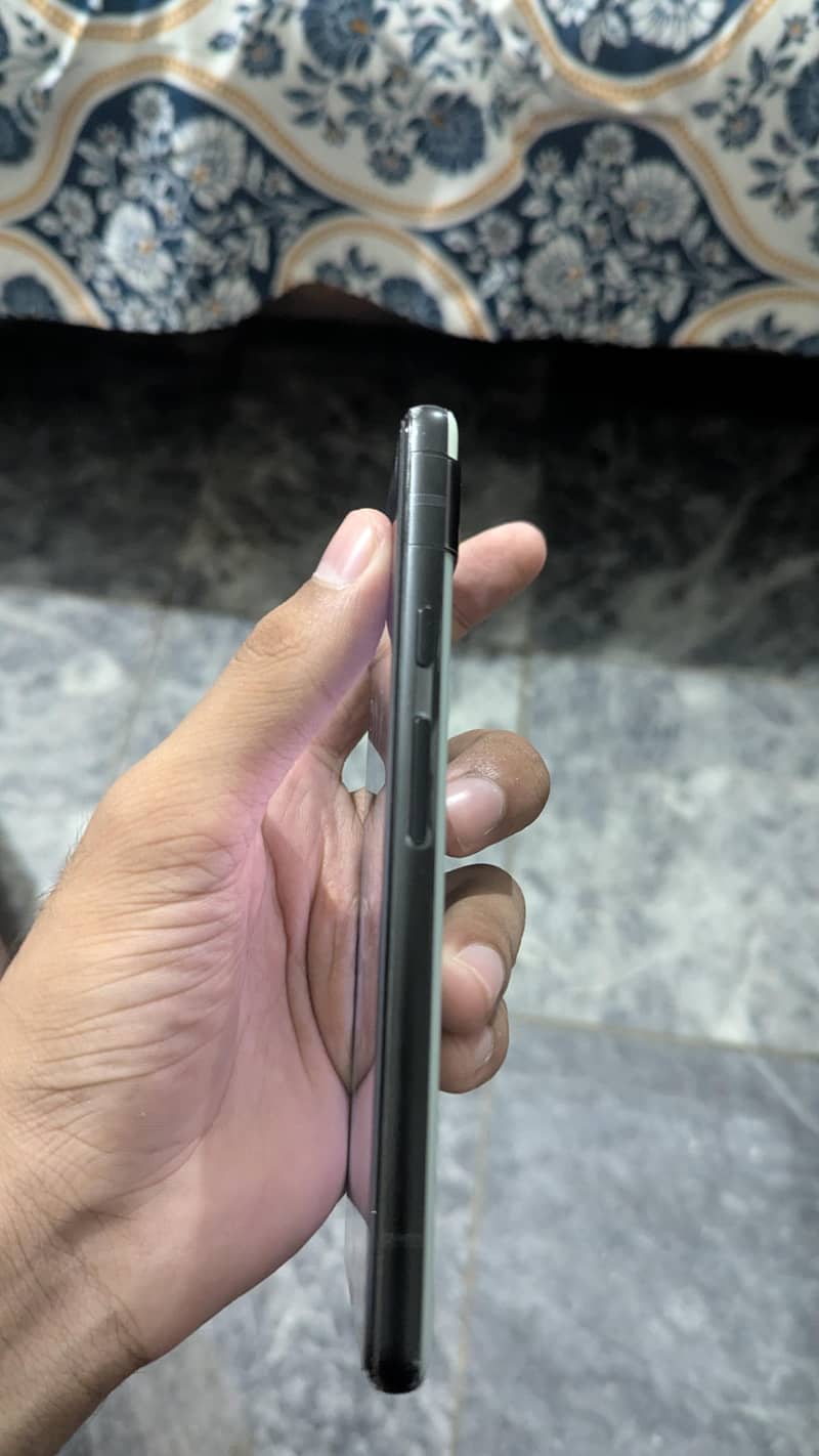 Google Pixel 6a 5