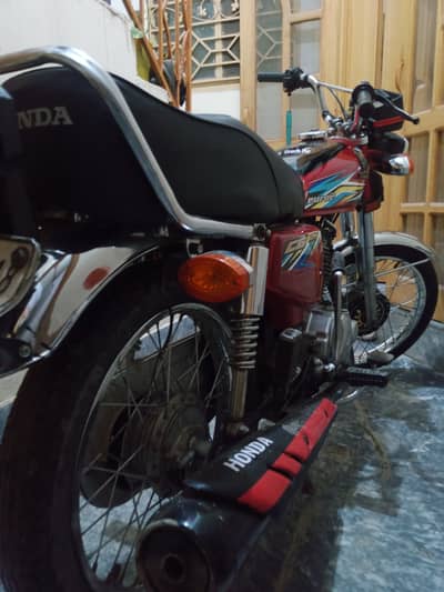 Honda CG 125 2018 – Lahore Registered – Excellent Condition