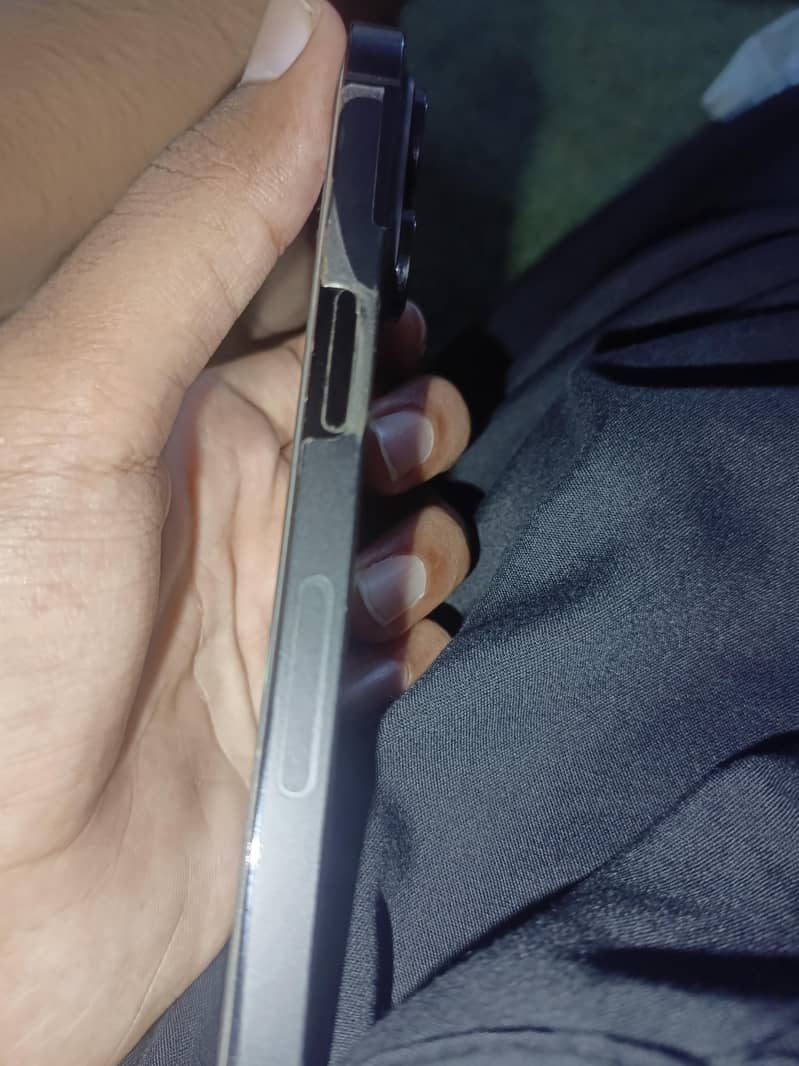 Apple iPhone 14 Pro 1