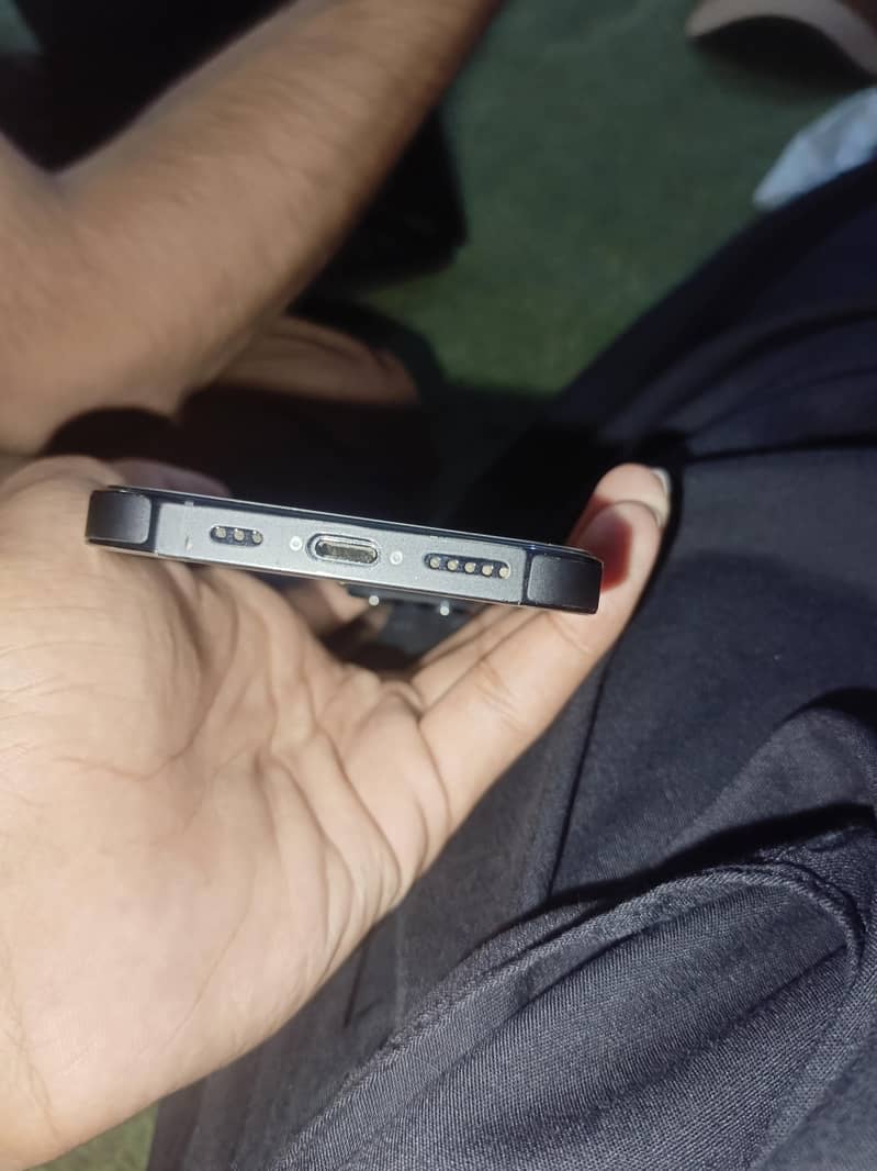 Apple iPhone 14 Pro 2