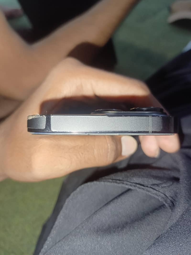Apple iPhone 14 Pro 3