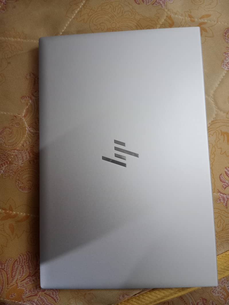 Laptop 0