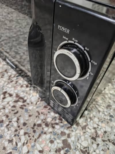 Microwave oven Dawlance Company