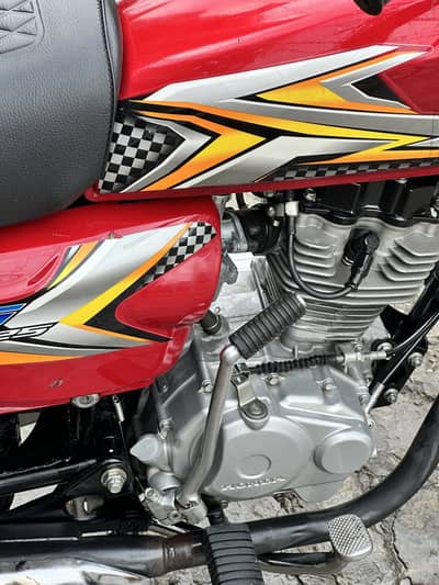 Honda CG125 2025