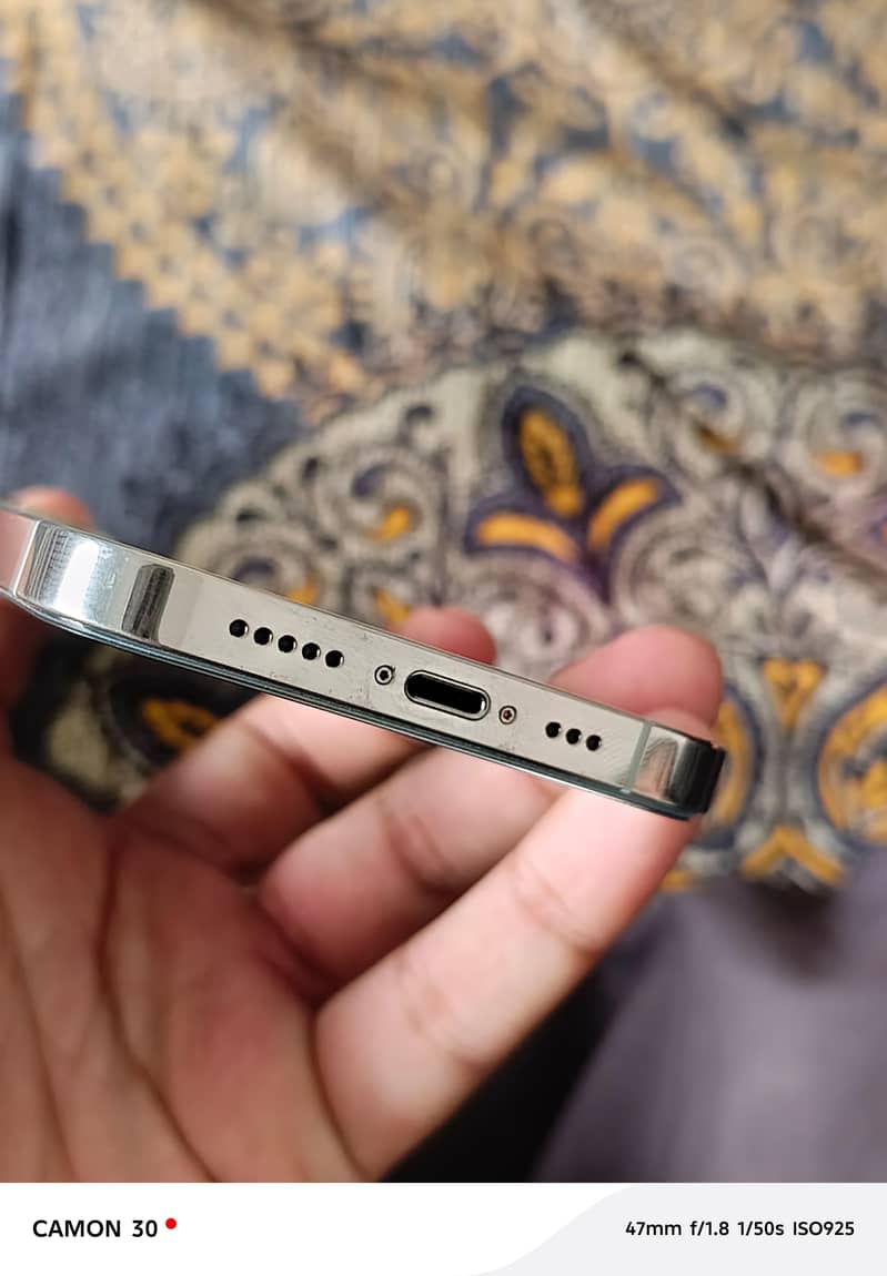 Apple iPhone 12 Pro 1