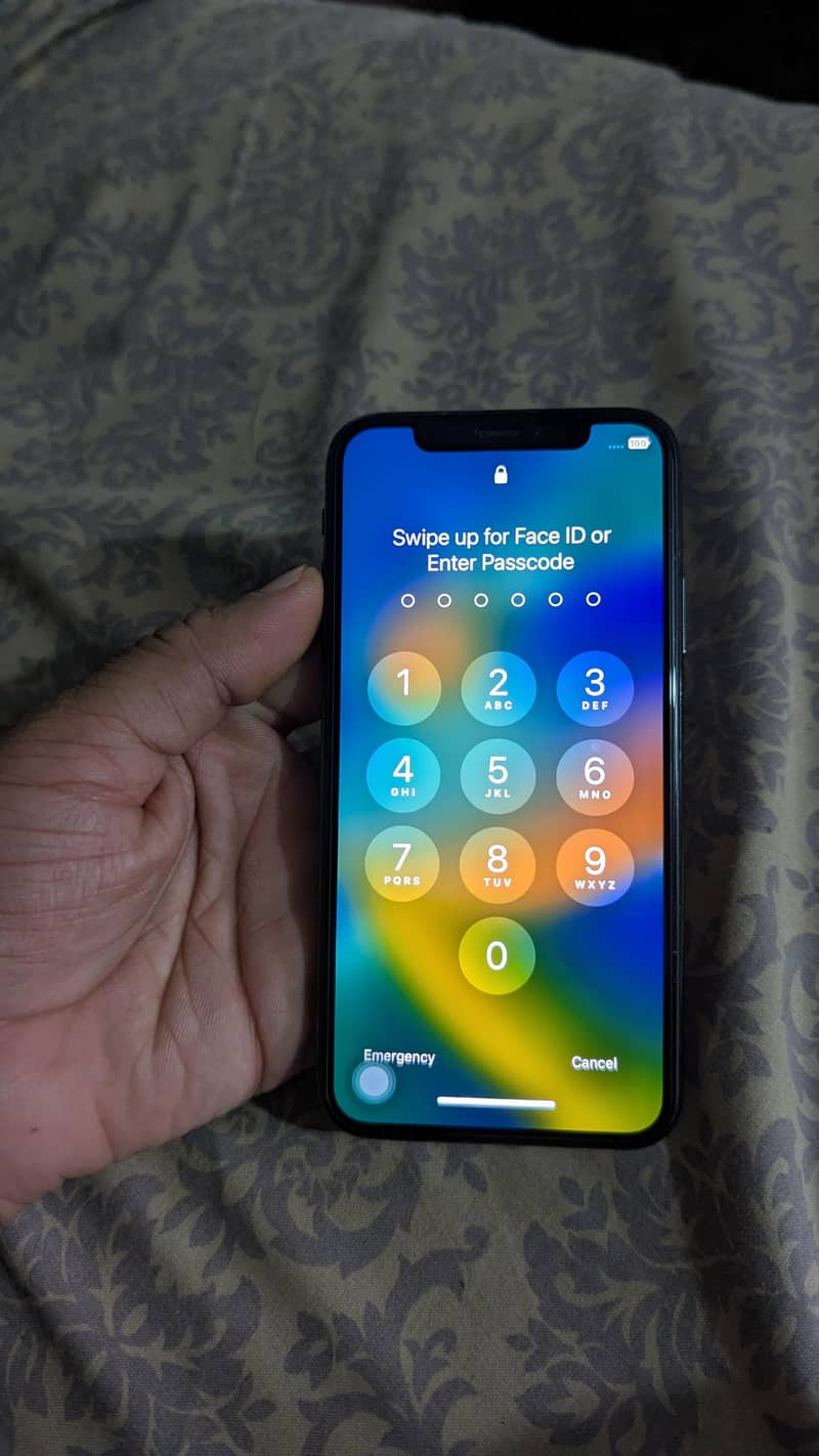 Apple iPhone X 5