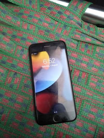 Apple iPhone 7