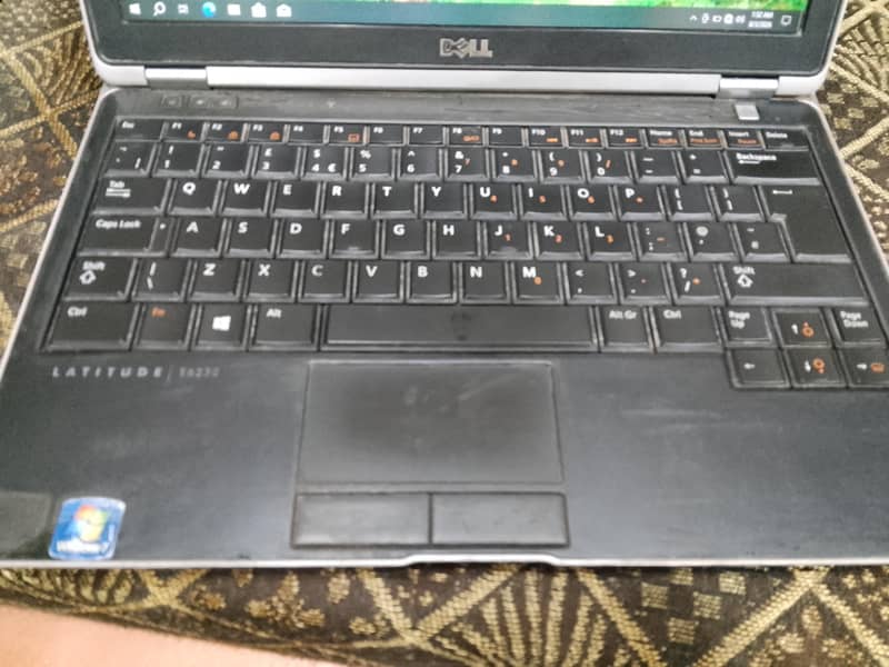 latitude E6230 6