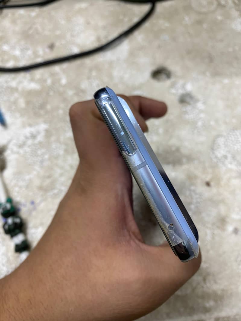Google Pixel 8 Pro 4