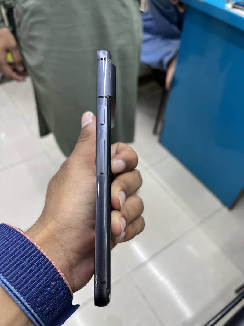Google Pixel 8 3