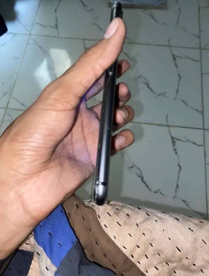 Apple iPhone 8 Plus 3