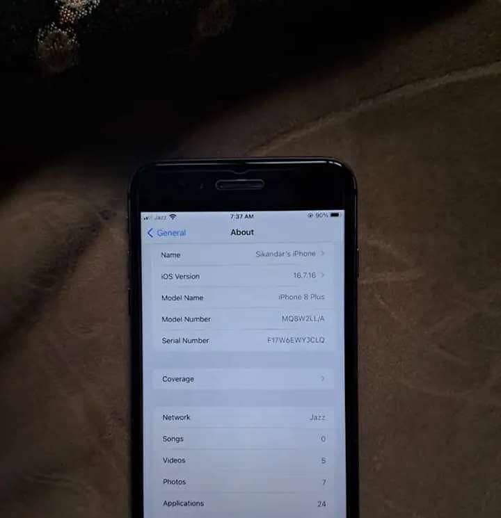 Apple iPhone 8 Plus 5