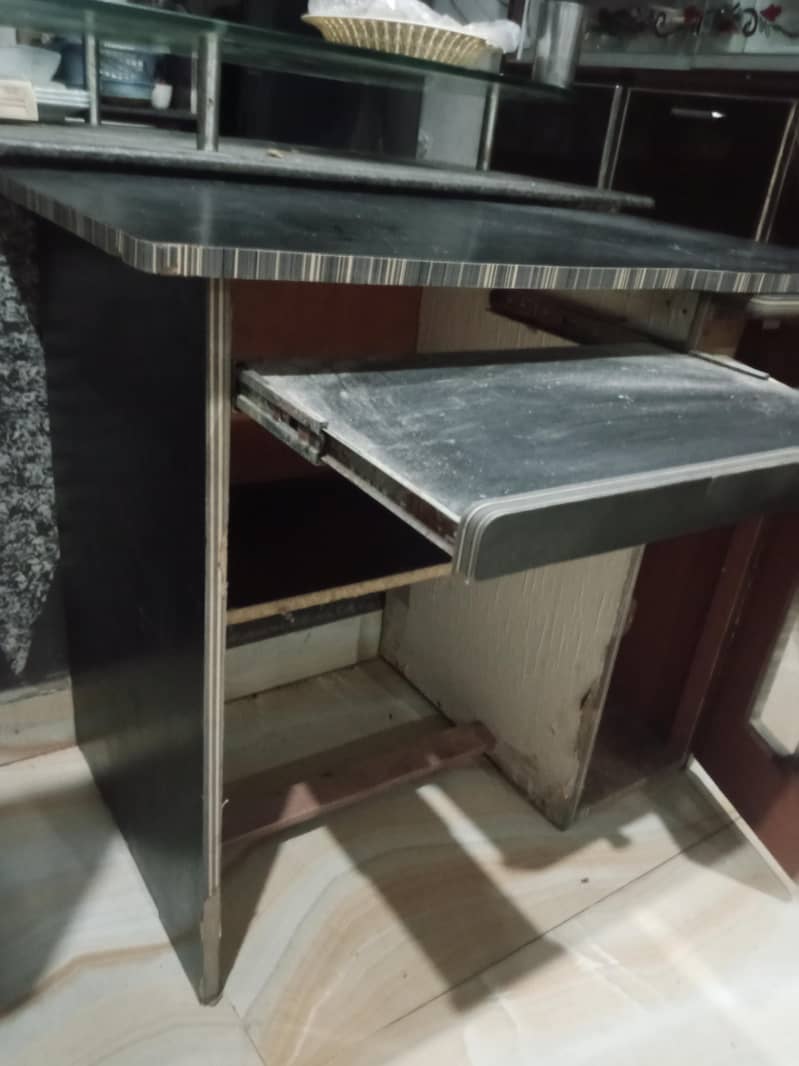 computer table all ok 2