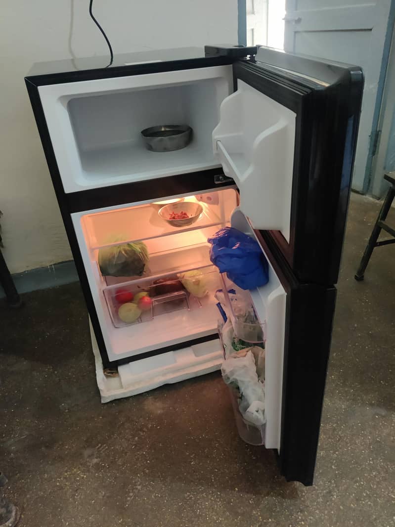 mini fridge 2