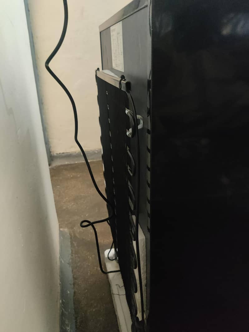 mini fridge 5