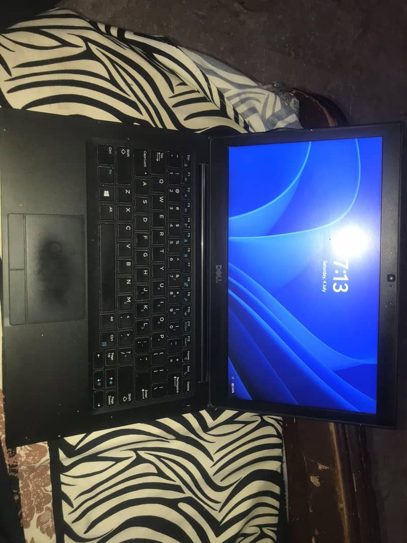 laptop dell i5 8150U 8th gen 0