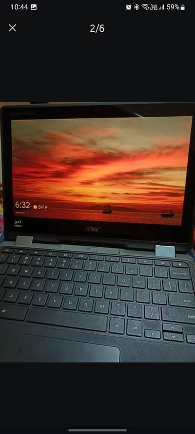 Acer 2-in-1 Touchscreen Chromebook (HD Camera & Excellent Battery)