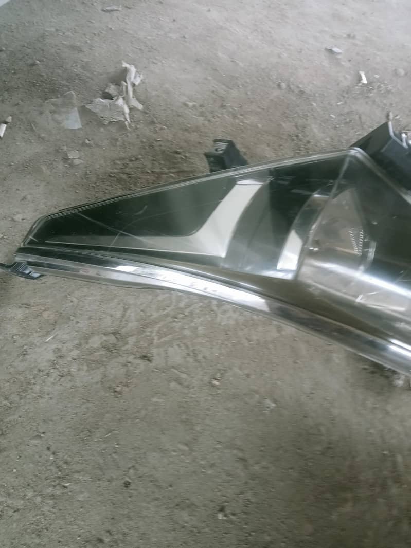 Corolla headlights laft side 3