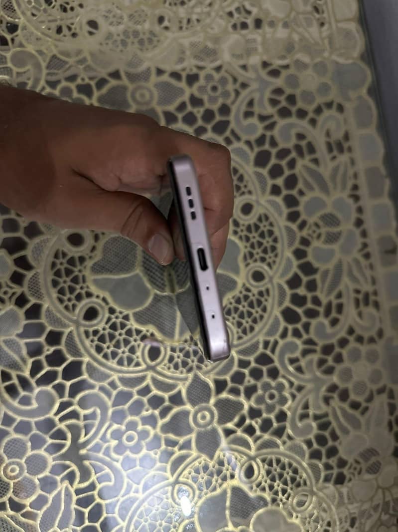 OPPO A6 1