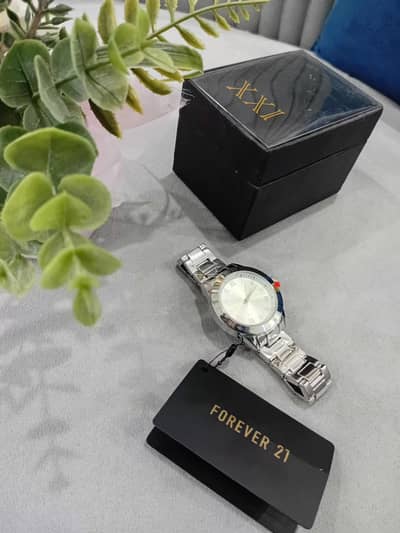 Forever 21 Silver Classic Roman Numeral Watch (NWT)