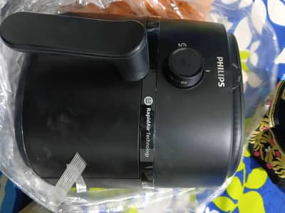 Philips air fryer 1000 series  3.2L model NA110/00