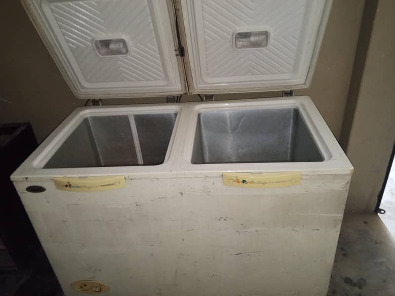 Frizer 2 Door 6