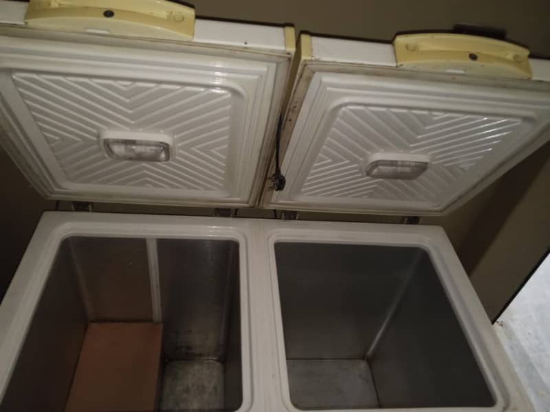 Frizer 2 Door 9
