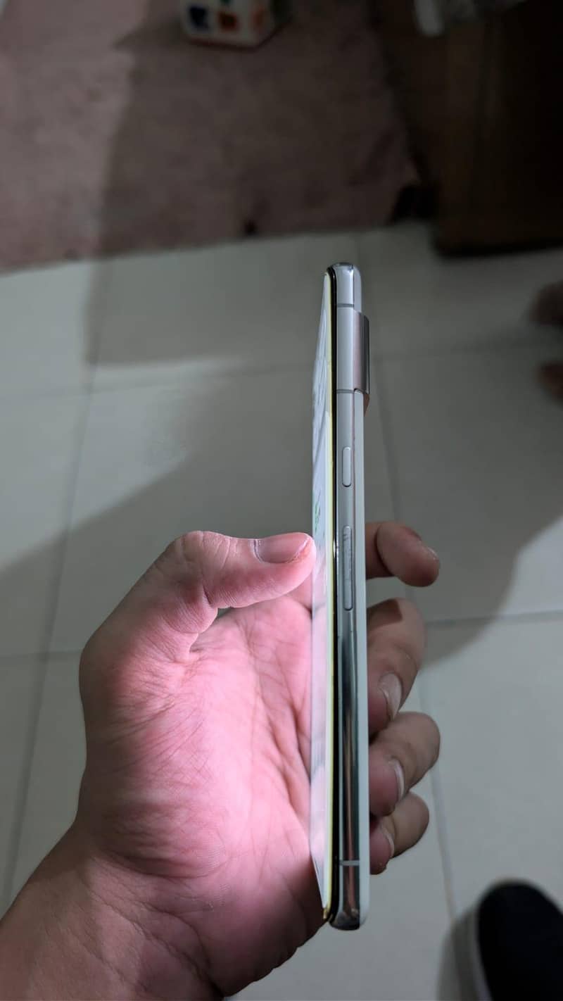 Google Pixel 7 Pro 4