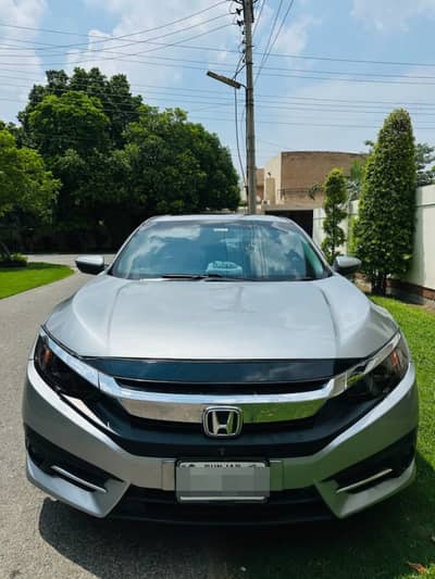 Honda Civic 1.8 i-VTEC CVT 2016 Model