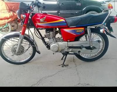 honda 125 totel genuine condition Mai tayar Hoya hai