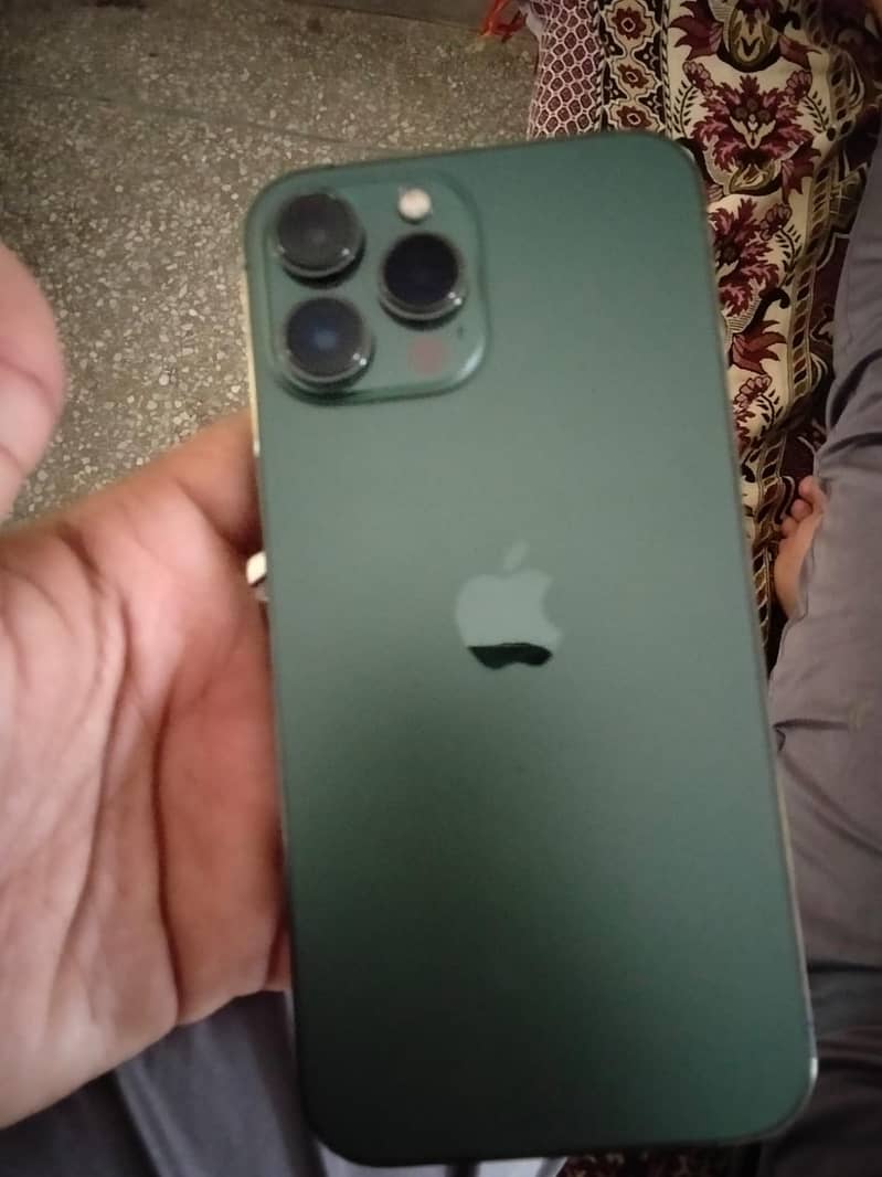 Apple iPhone 13 Pro Max 1