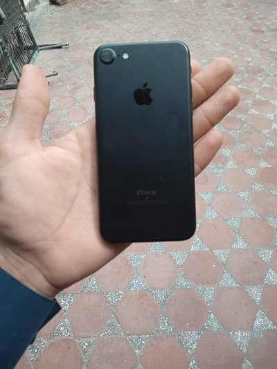 Apple iPhone 7
