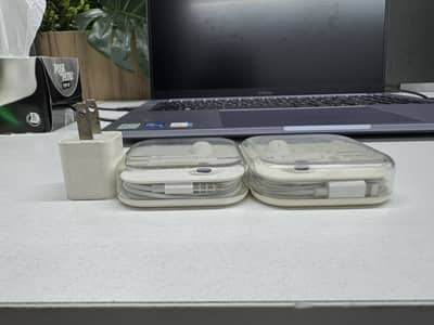 Apple earpods handfree