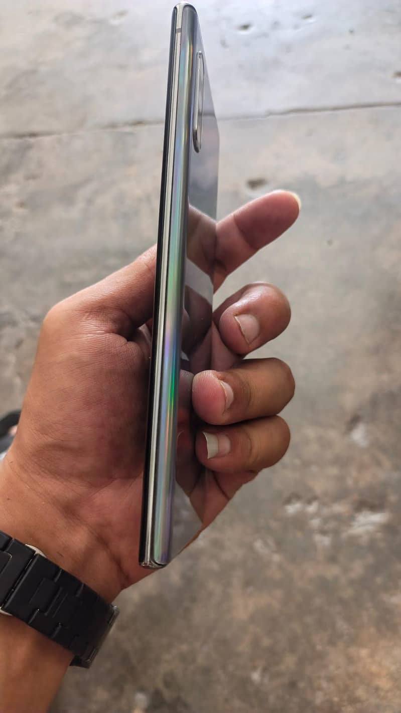 Samsung Mobile Note 10 Plus 4