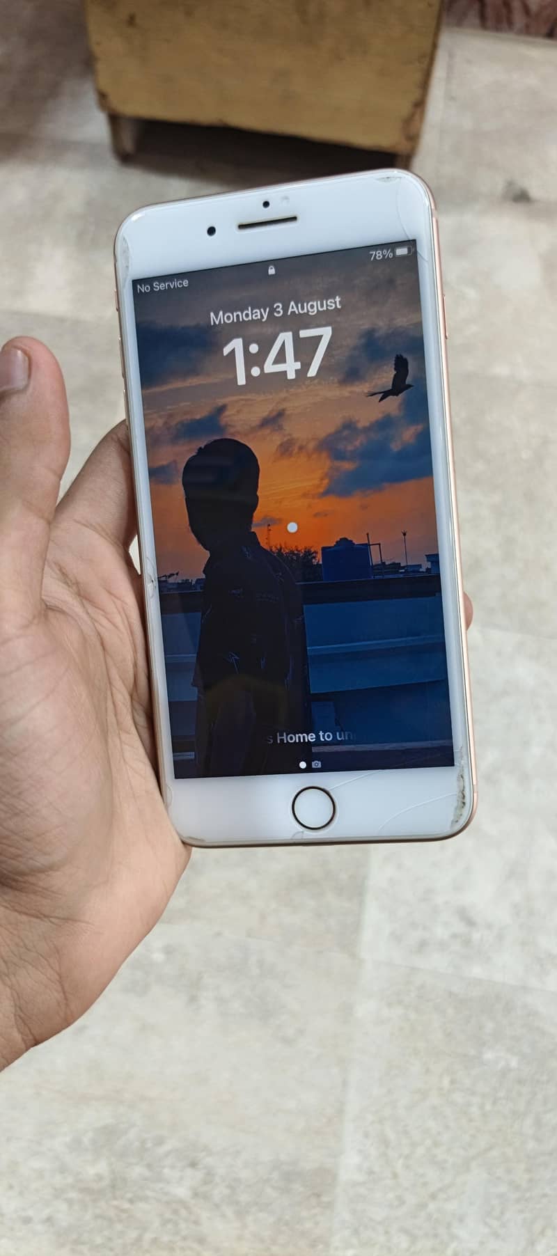 Apple iPhone 8 Plus 4