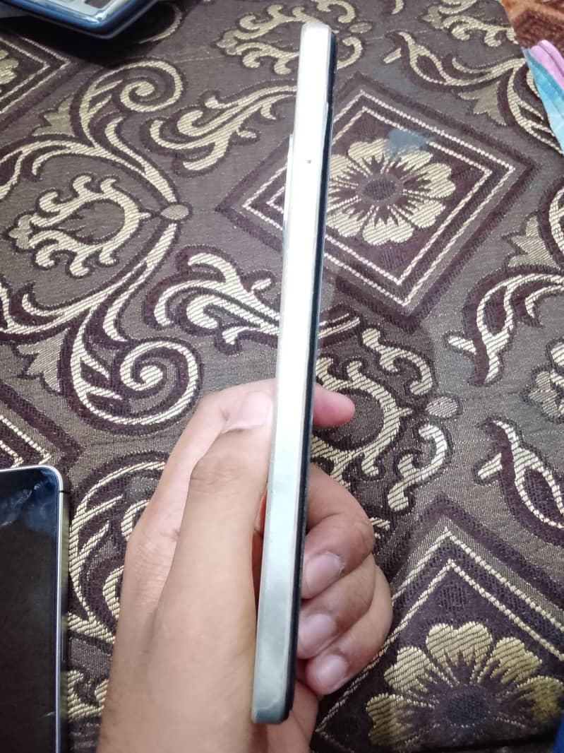 OPPO A38 1