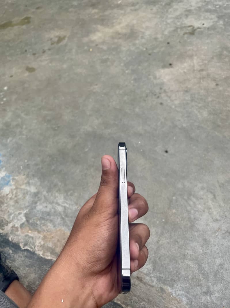 Apple iPhone 12 Pro 5