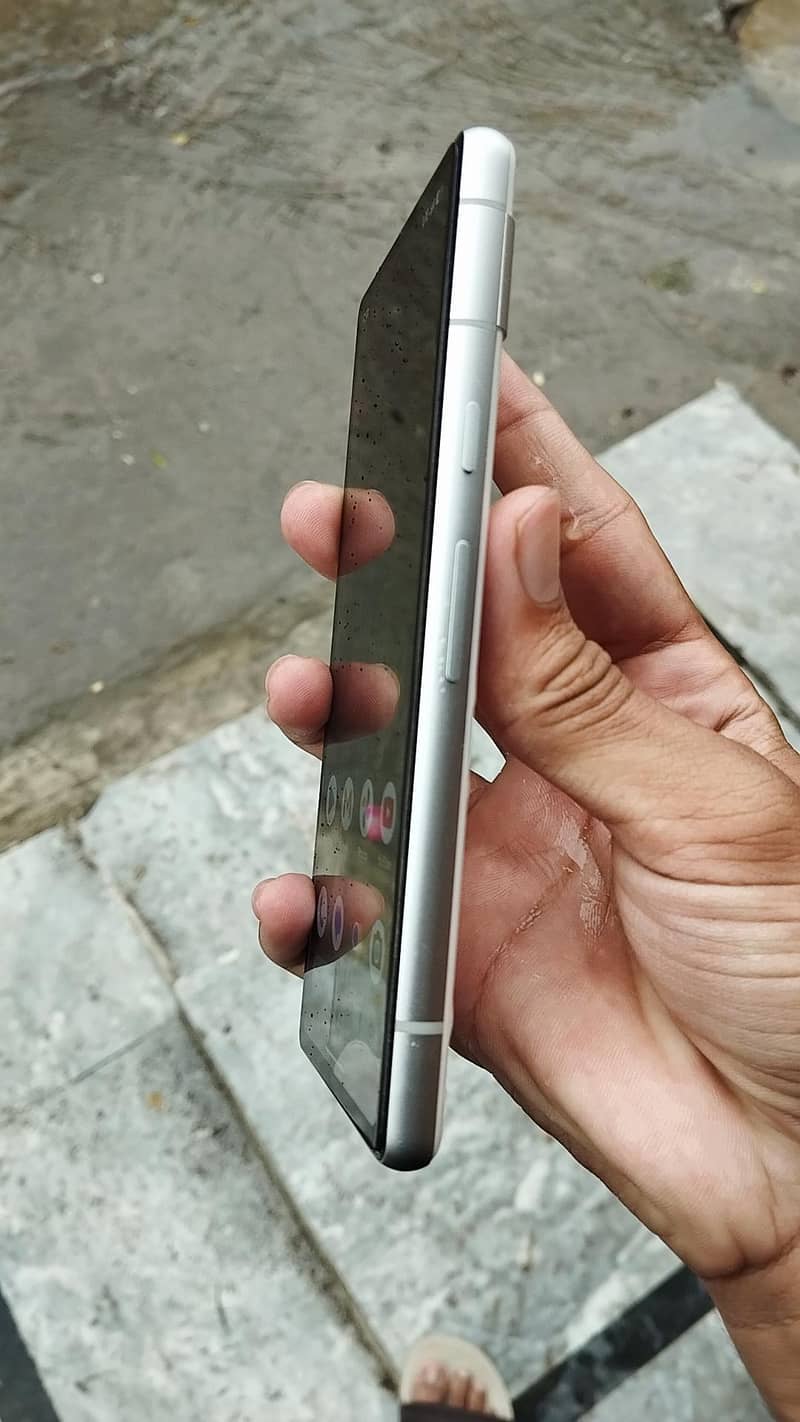 Google Pixel 7a 2