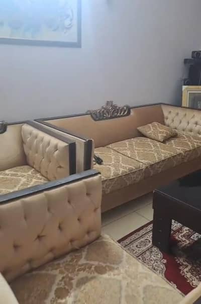 Selling 7 Seater Sofa Set