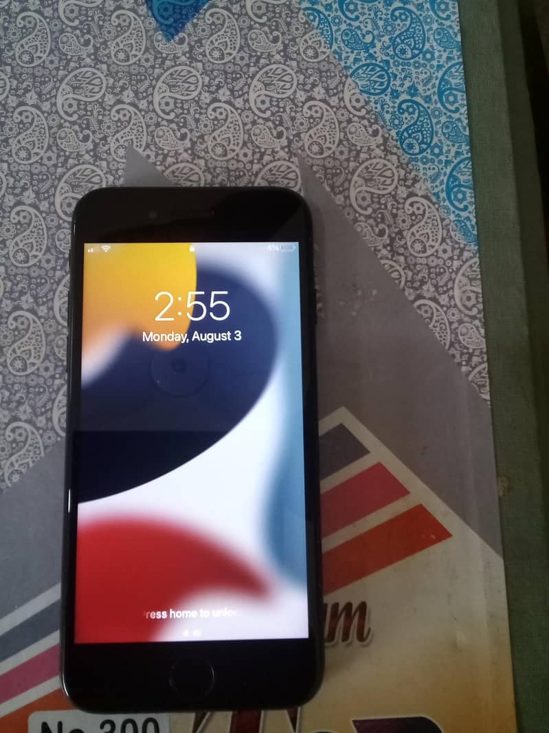 Apple iPhone 7 1