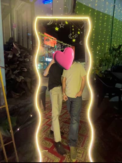 wall mirror or standing mirror